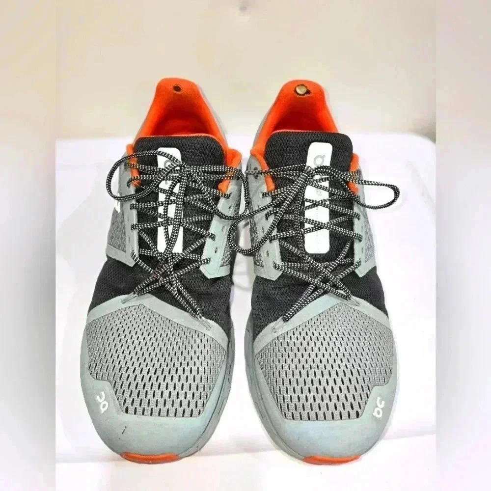 On Cloud Swiss Engineering Cloudstratus  Running Shoes Men 12.5 Gray Sneakers